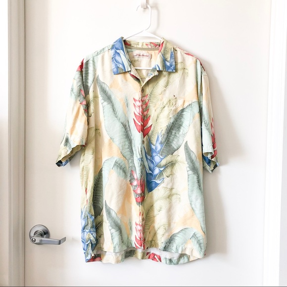 Tommy Bahama Other - Tommy Bahama floral hawaiian button down shirt